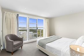 Deep Blue Hotel & Hot Springs