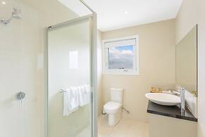 Deep Blue Hotel & Hot Springs