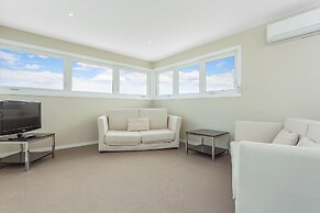 Deep Blue Hotel & Hot Springs