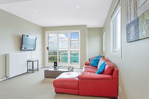 Deep Blue Hotel & Hot Springs