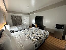 Motel 6 Alvarado, TX