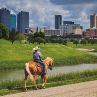 Holiday Inn Express & Suites Fort Worth - Fossil Creek by IHG
