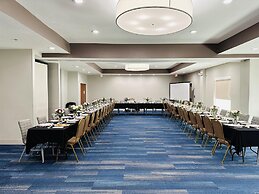 Holiday Inn Express & Suites Mansfield by IHG