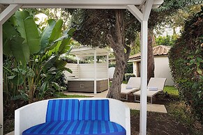 La Plage Resort