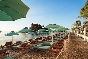 La Plage Resort