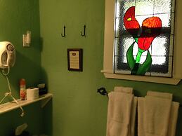 The Mango Inn Bed & Breakfast