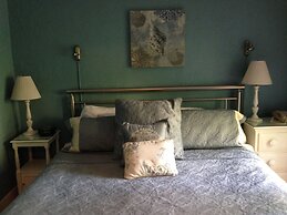 The Mango Inn Bed & Breakfast