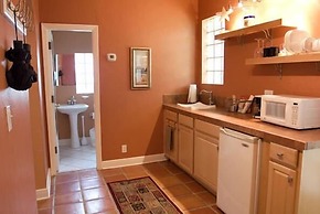 The Mango Inn Bed & Breakfast