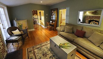 The Mango Inn Bed & Breakfast