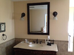 The Mango Inn Bed & Breakfast