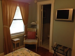 The Mango Inn Bed & Breakfast