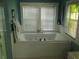 The Mango Inn Bed & Breakfast