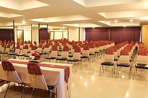 Maninarakorn Hotel