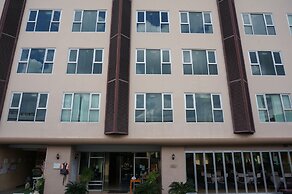 Maninarakorn Hotel