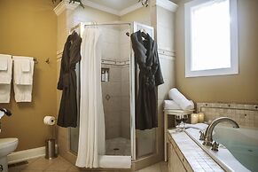 Biltmore Village Inn B&B