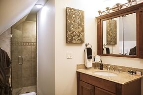 Biltmore Village Inn B&B