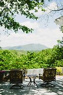 Biltmore Village Inn B&B