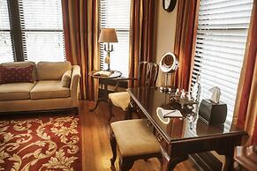 Biltmore Village Inn B&B