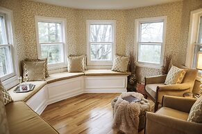 Biltmore Village Inn B&B