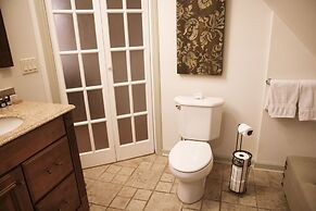 Biltmore Village Inn B&B