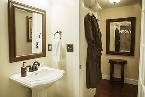 Biltmore Village Inn B&B