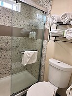 Beachwalker Inn and Suites