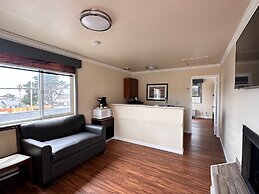 Beachwalker Inn and Suites