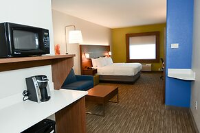 Holiday Inn Express & Suites New Boston by IHG