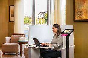 Sonesta Milwaukee West Wauwatosa
