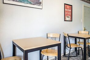 Econo Lodge Bellefonte I-99