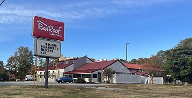 Red Roof Inn & Suites Newport News