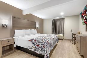 Red Roof Inn & Suites Newport News