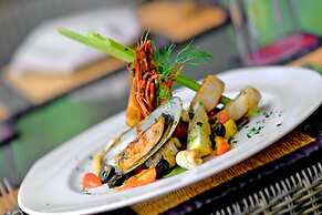 The Sunset Beach Resort & Spa Taling Ngam