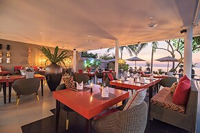 The Sunset Beach Resort & Spa Taling Ngam