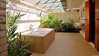 The Sunset Beach Resort & Spa Taling Ngam