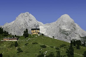 Schloss Elmau Luxury Spa Retreat & Cultural Hideaway