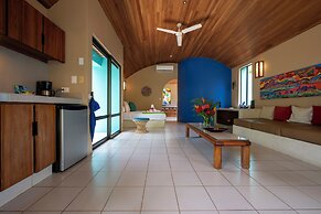 Alma Del Pacifico Beach Hotel & Spa