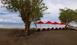 Bali Taman Beach Resort & Spa - Lovina