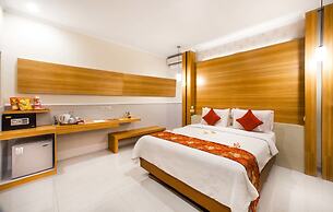 Bali Taman Beach Resort & Spa - Lovina