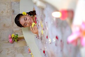 Bali Taman Beach Resort & Spa - Lovina