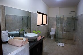 Bali Taman Beach Resort & Spa - Lovina