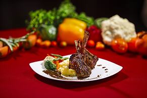 Bali Taman Beach Resort & Spa - Lovina