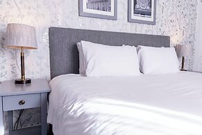 Cromwell Lodge Hotel by Greene King Inns