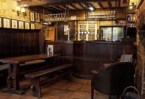 Hunters Hall Tetbury by Greene King Inns