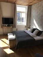 Moss Hotel & Apartments