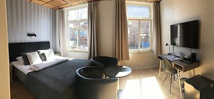 Moss Hotel & Apartments