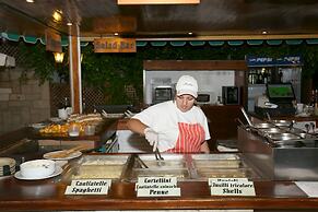 Dionysos Central Hotel