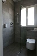 Dionysos Central Hotel