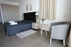 Dionysos Central Hotel