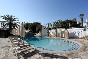 Dionysos Central Hotel